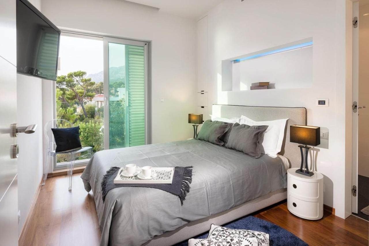 Luxury Seafront Villa Brela Pride With Private Heated Pool At The Beach In Brela - Baska Voda エクステリア 写真