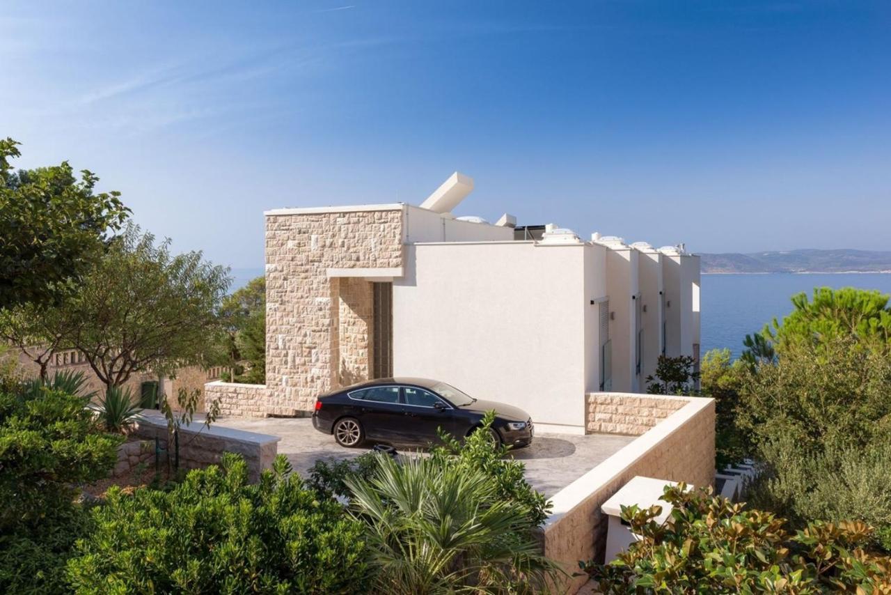 Luxury Seafront Villa Brela Pride With Private Heated Pool At The Beach In Brela - Baska Voda エクステリア 写真