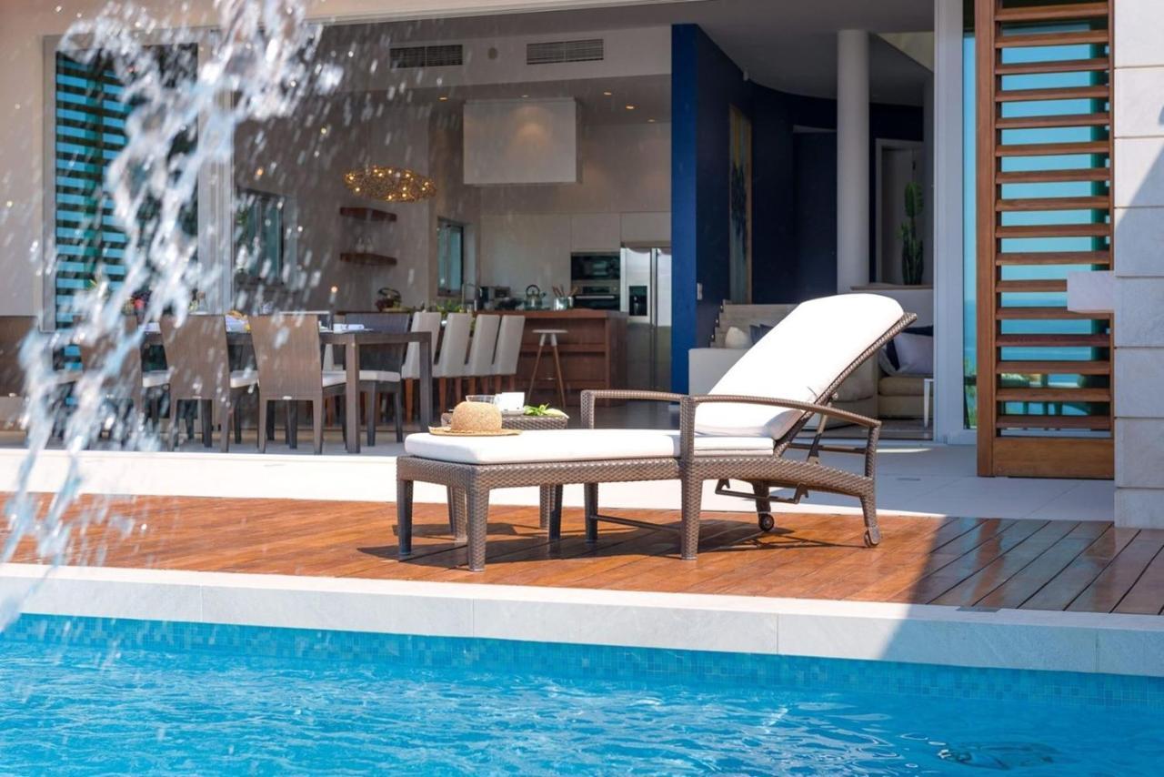 Luxury Seafront Villa Brela Pride With Private Heated Pool At The Beach In Brela - Baska Voda エクステリア 写真